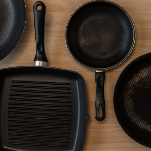 What are the non-stick properties of PTFE and PFA