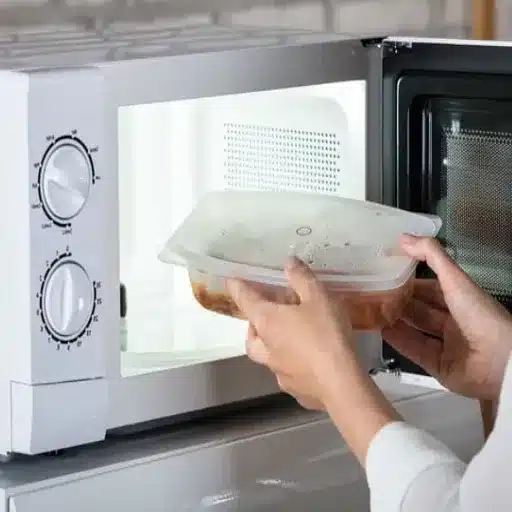 Microwaving Food in Plastic Containers